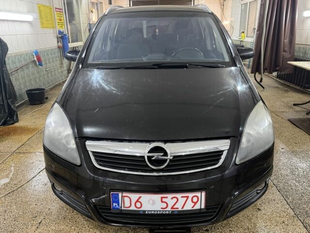 Черный Опель Зафира, объемом двигателя 2 л и пробегом 100 тыс. км за 2950 $, фото 7 на Automoto.ua