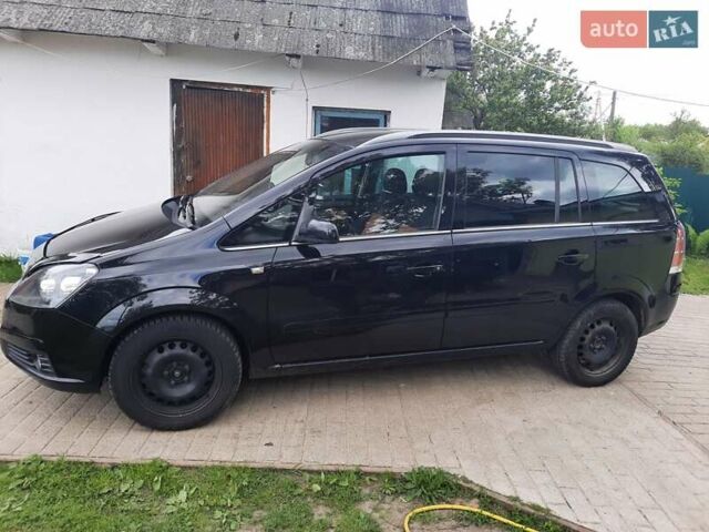 Черный Опель Зафира, объемом двигателя 1.6 л и пробегом 250 тыс. км за 4300 $, фото 4 на Automoto.ua