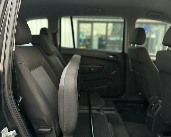 Черный Опель Зафира, объемом двигателя 1.6 л и пробегом 194 тыс. км за 5300 $, фото 112 на Automoto.ua