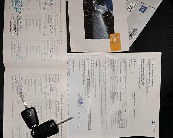 Черный Опель Зафира, объемом двигателя 1.8 л и пробегом 275 тыс. км за 5450 $, фото 76 на Automoto.ua