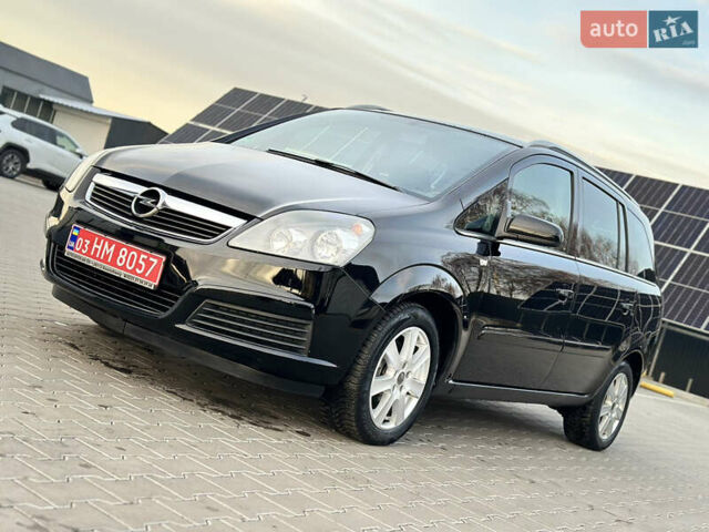 Черный Опель Зафира, объемом двигателя 1.6 л и пробегом 194 тыс. км за 5300 $, фото 14 на Automoto.ua