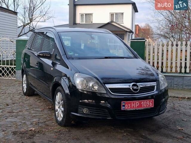 Черный Опель Зафира, объемом двигателя 1.8 л и пробегом 175 тыс. км за 4950 $, фото 6 на Automoto.ua