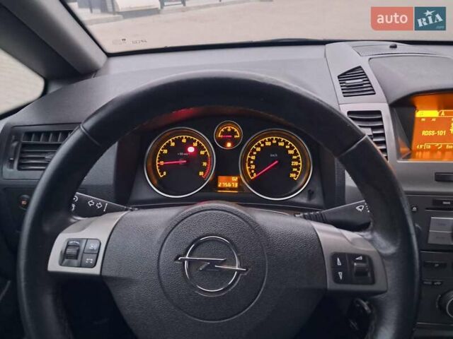 Черный Опель Зафира, объемом двигателя 1.8 л и пробегом 275 тыс. км за 5450 $, фото 65 на Automoto.ua