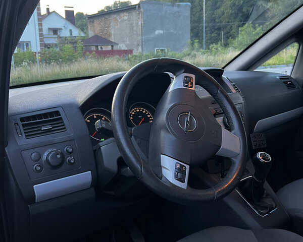 Черный Опель Зафира, объемом двигателя 1.91 л и пробегом 288 тыс. км за 5900 $, фото 15 на Automoto.ua