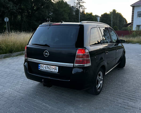 Черный Опель Зафира, объемом двигателя 1.91 л и пробегом 288 тыс. км за 5900 $, фото 4 на Automoto.ua