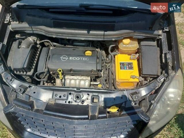 Черный Опель Зафира, объемом двигателя 1.8 л и пробегом 186 тыс. км за 5200 $, фото 5 на Automoto.ua