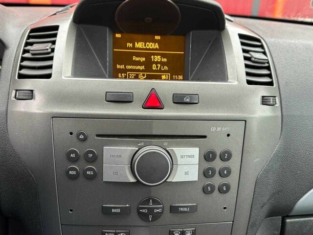 Чорний Опель Зафіра, об'ємом двигуна 0 л та пробігом 284 тис. км за 5190 $, фото 17 на Automoto.ua