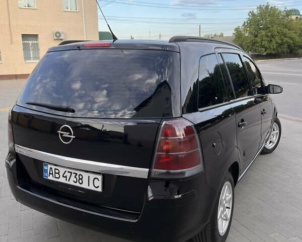 Чорний Опель Зафіра, об'ємом двигуна 1.6 л та пробігом 321 тис. км за 5500 $, фото 4 на Automoto.ua