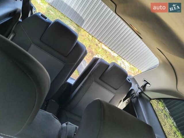 Черный Опель Зафира, объемом двигателя 1.91 л и пробегом 264 тыс. км за 5200 $, фото 7 на Automoto.ua