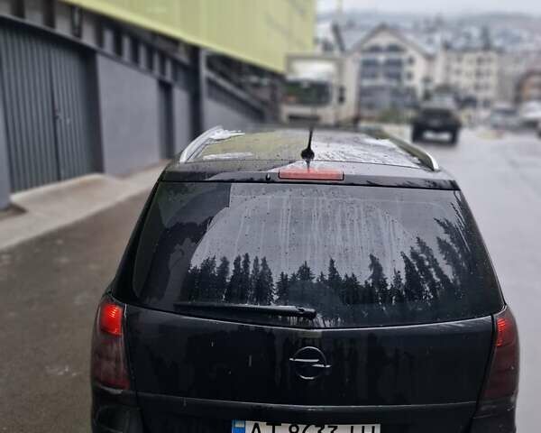 Черный Опель Зафира, объемом двигателя 1.9 л и пробегом 328 тыс. км за 7299 $, фото 10 на Automoto.ua