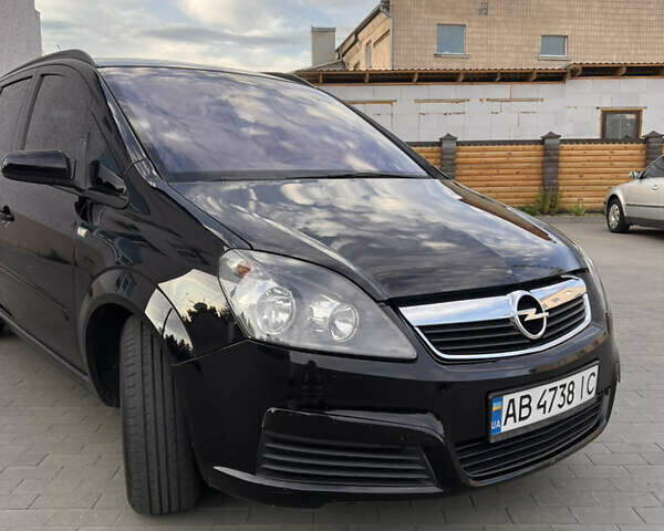 Чорний Опель Зафіра, об'ємом двигуна 1.6 л та пробігом 321 тис. км за 5500 $, фото 2 на Automoto.ua