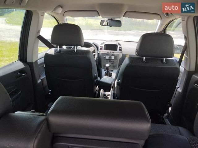 Черный Опель Зафира, объемом двигателя 1.91 л и пробегом 340 тыс. км за 4999 $, фото 1 на Automoto.ua