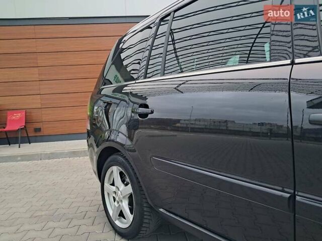 Черный Опель Зафира, объемом двигателя 1.8 л и пробегом 275 тыс. км за 5450 $, фото 36 на Automoto.ua