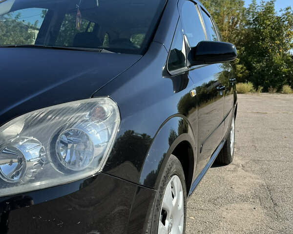 Черный Опель Зафира, объемом двигателя 1.6 л и пробегом 223 тыс. км за 6199 $, фото 2 на Automoto.ua