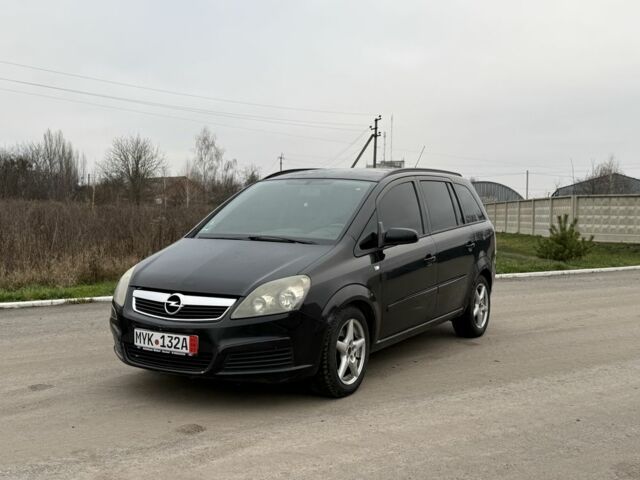 Черный Опель Зафира, объемом двигателя 1.9 л и пробегом 290 тыс. км за 2400 $, фото 5 на Automoto.ua