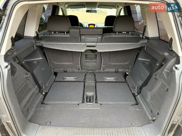 Черный Опель Зафира, объемом двигателя 1.8 л и пробегом 189 тыс. км за 5999 $, фото 19 на Automoto.ua