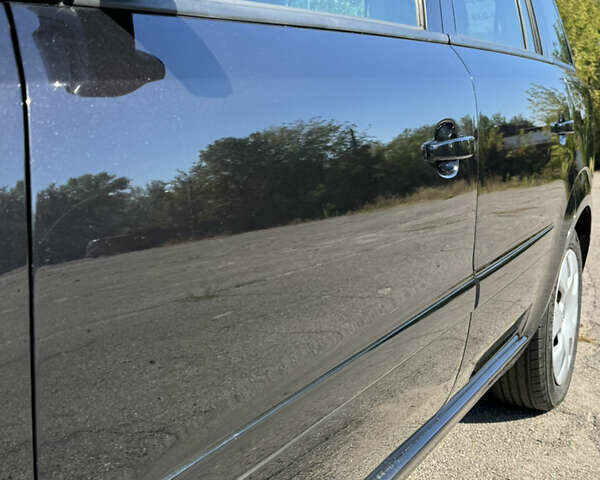 Черный Опель Зафира, объемом двигателя 1.6 л и пробегом 223 тыс. км за 6199 $, фото 3 на Automoto.ua