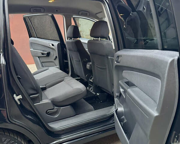 Чорний Опель Зафіра, об'ємом двигуна 1.8 л та пробігом 284 тис. км за 4600 $, фото 17 на Automoto.ua