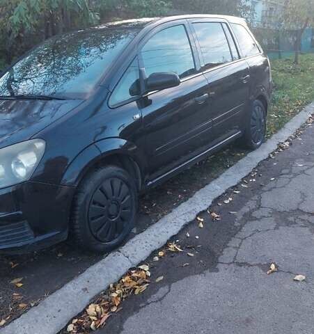 Черный Опель Зафира, объемом двигателя 1.8 л и пробегом 294 тыс. км за 6000 $, фото 1 на Automoto.ua