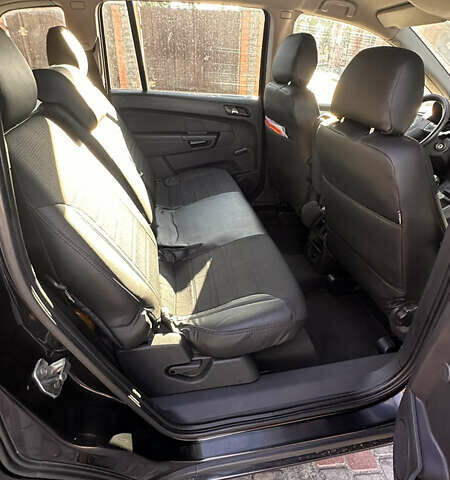 Чорний Опель Зафіра, об'ємом двигуна 1.8 л та пробігом 107 тис. км за 8200 $, фото 19 на Automoto.ua