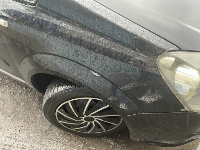 Черный Опель Зафира, объемом двигателя 1.8 л и пробегом 187 тыс. км за 5400 $, фото 7 на Automoto.ua