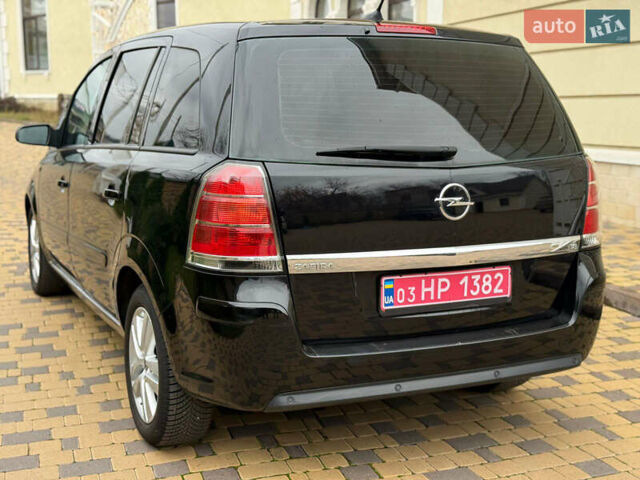 Черный Опель Зафира, объемом двигателя 1.8 л и пробегом 189 тыс. км за 5999 $, фото 5 на Automoto.ua