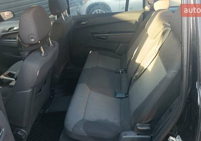 Черный Опель Зафира, объемом двигателя 1.8 л и пробегом 257 тыс. км за 5600 $, фото 22 на Automoto.ua