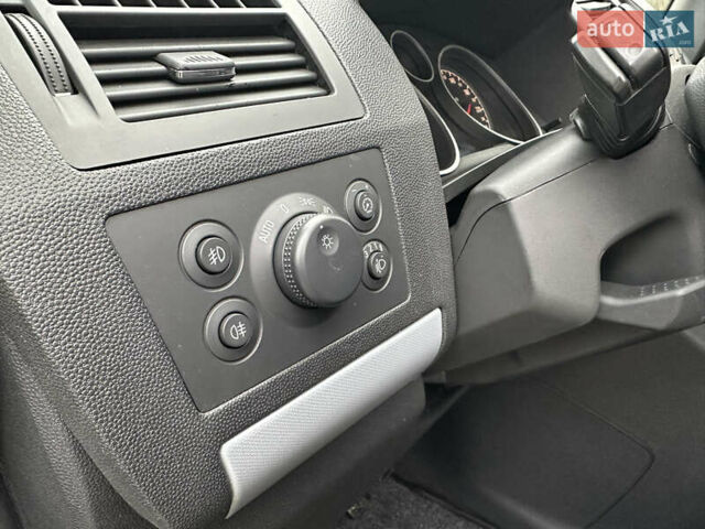 Чорний Опель Зафіра, об'ємом двигуна 1.6 л та пробігом 196 тис. км за 5700 $, фото 19 на Automoto.ua