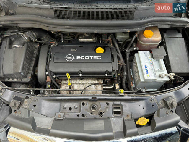 Черный Опель Зафира, объемом двигателя 1.8 л и пробегом 189 тыс. км за 5999 $, фото 20 на Automoto.ua