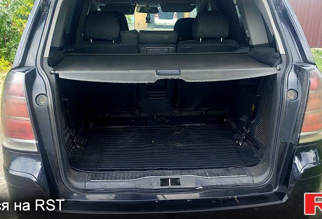 Черный Опель Зафира, объемом двигателя 1.9 л и пробегом 0 тыс. км за 6000 $, фото 6 на Automoto.ua