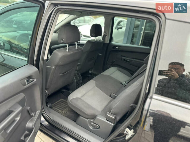 Черный Опель Зафира, объемом двигателя 1.8 л и пробегом 207 тыс. км за 5350 $, фото 16 на Automoto.ua