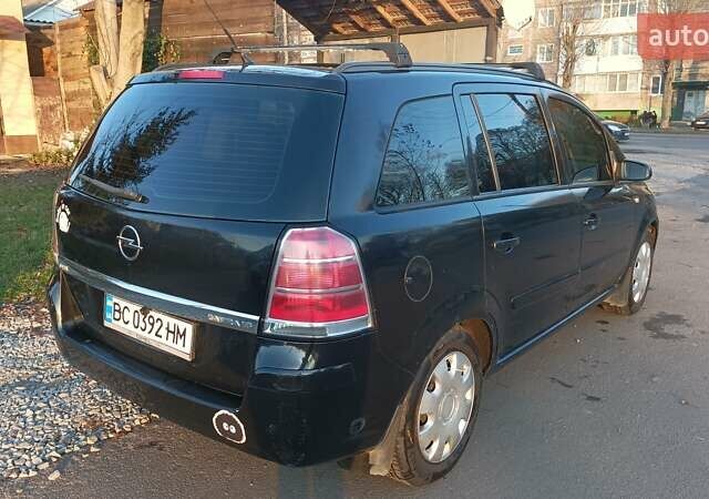 Черный Опель Зафира, объемом двигателя 1.8 л и пробегом 257 тыс. км за 5600 $, фото 2 на Automoto.ua