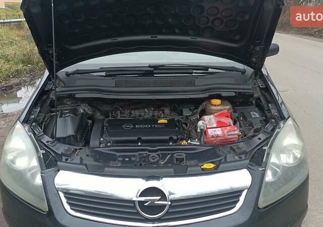 Черный Опель Зафира, объемом двигателя 1.8 л и пробегом 257 тыс. км за 5600 $, фото 25 на Automoto.ua