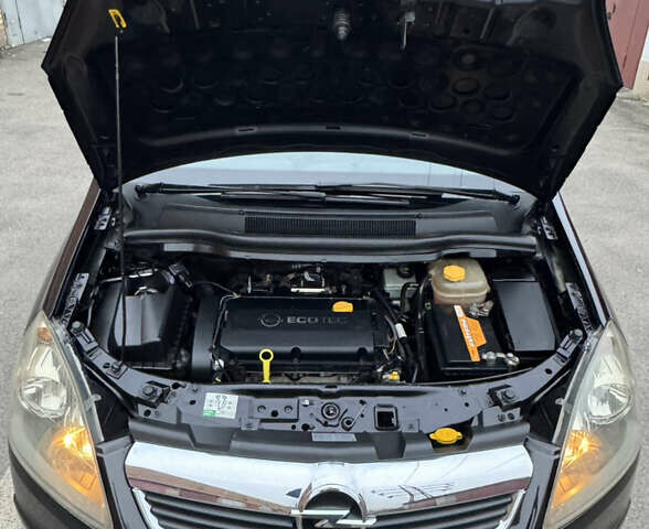 Чорний Опель Зафіра, об'ємом двигуна 1.8 л та пробігом 284 тис. км за 4600 $, фото 13 на Automoto.ua