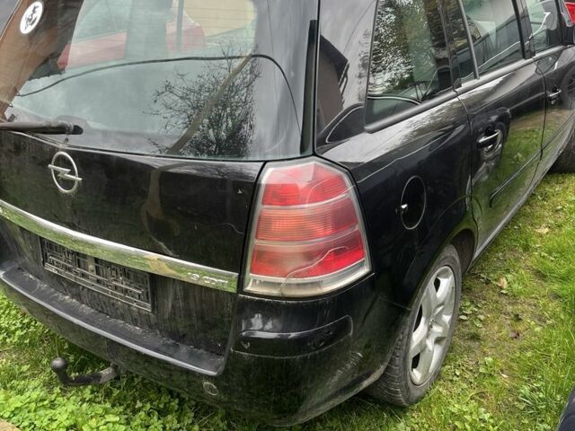 Черный Опель Зафира, объемом двигателя 0 л и пробегом 230 тыс. км за 600 $, фото 2 на Automoto.ua