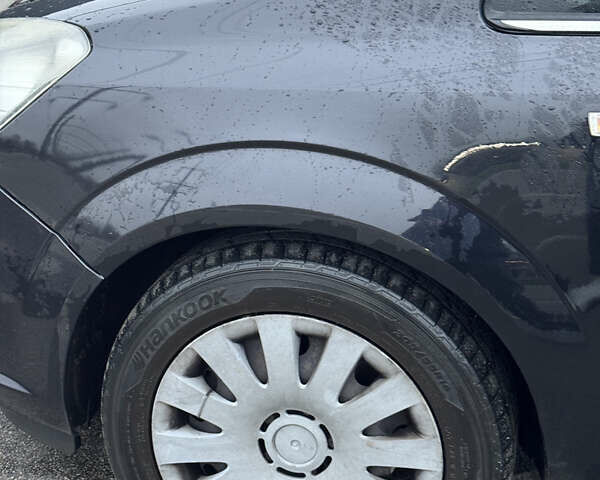 Черный Опель Зафира, объемом двигателя 1.91 л и пробегом 344 тыс. км за 5300 $, фото 5 на Automoto.ua