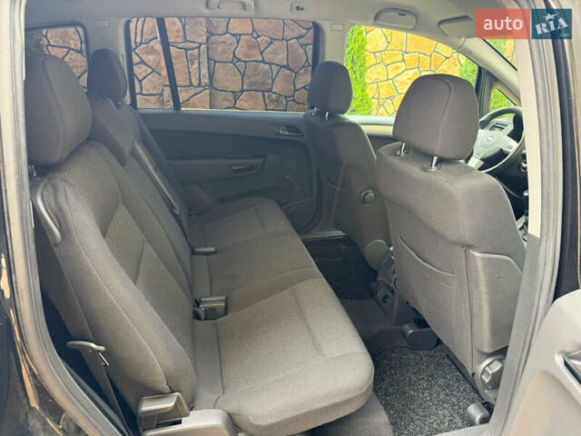 Черный Опель Зафира, объемом двигателя 1.8 л и пробегом 189 тыс. км за 5999 $, фото 13 на Automoto.ua