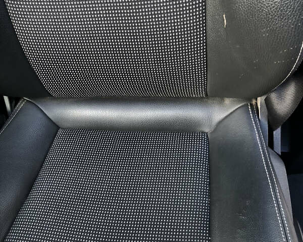 Черный Опель Зафира, объемом двигателя 1.91 л и пробегом 226 тыс. км за 6250 $, фото 13 на Automoto.ua