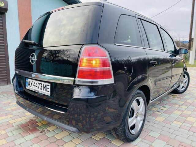 Черный Опель Зафира, объемом двигателя 1.9 л и пробегом 190 тыс. км за 5900 $, фото 15 на Automoto.ua