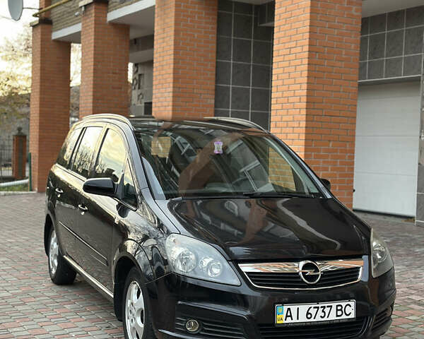 Чорний Опель Зафіра, об'ємом двигуна 1.8 л та пробігом 107 тис. км за 8200 $, фото 1 на Automoto.ua