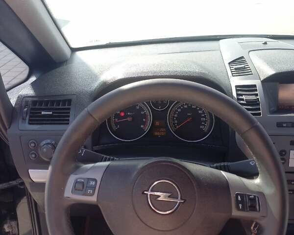 Чорний Опель Зафіра, об'ємом двигуна 1.8 л та пробігом 188 тис. км за 4900 $, фото 14 на Automoto.ua