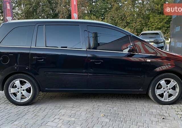 Чорний Опель Зафіра, об'ємом двигуна 1.6 л та пробігом 255 тис. км за 6000 $, фото 10 на Automoto.ua