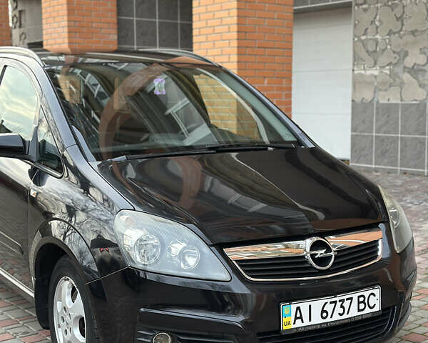 Чорний Опель Зафіра, об'ємом двигуна 1.8 л та пробігом 107 тис. км за 8200 $, фото 2 на Automoto.ua