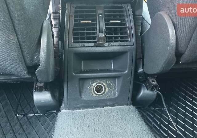 Черный Опель Зафира, объемом двигателя 1.8 л и пробегом 257 тыс. км за 5600 $, фото 10 на Automoto.ua