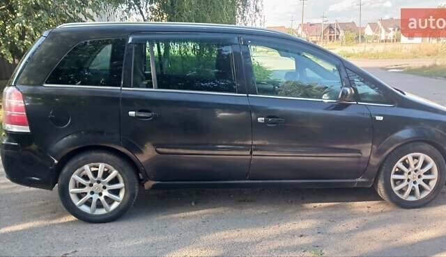 Черный Опель Зафира, объемом двигателя 1.91 л и пробегом 267 тыс. км за 5400 $, фото 3 на Automoto.ua
