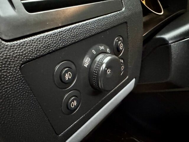 Черный Опель Зафира, объемом двигателя 1.8 л и пробегом 279 тыс. км за 4600 $, фото 19 на Automoto.ua