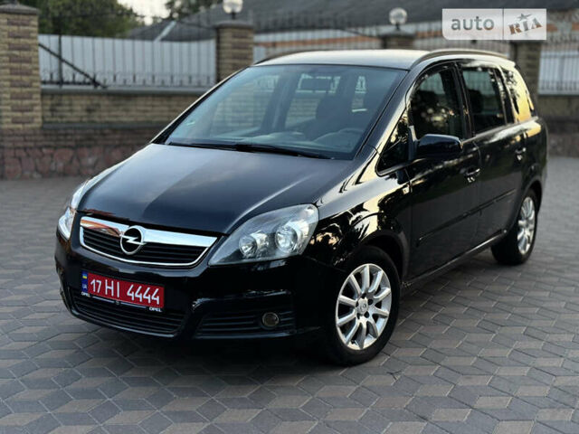 Черный Опель Зафира, объемом двигателя 1.6 л и пробегом 292 тыс. км за 6550 $, фото 20 на Automoto.ua