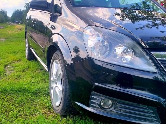 Чорний Опель Зафіра, об'ємом двигуна 1.6 л та пробігом 220 тис. км за 6000 $, фото 11 на Automoto.ua