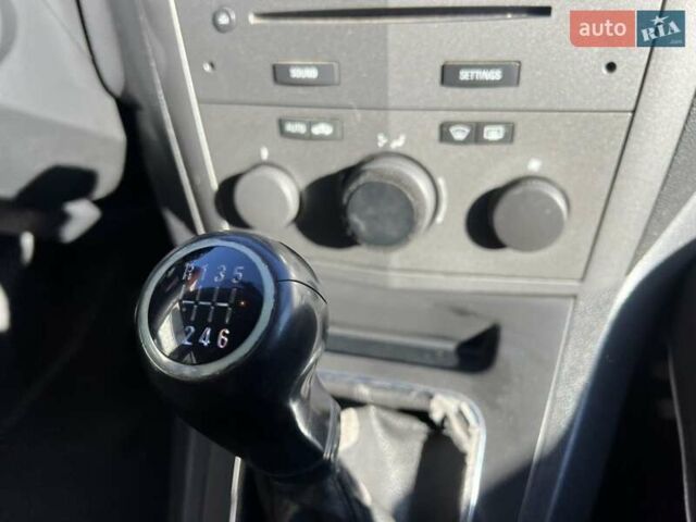 Черный Опель Зафира, объемом двигателя 1.91 л и пробегом 378 тыс. км за 3999 $, фото 1 на Automoto.ua