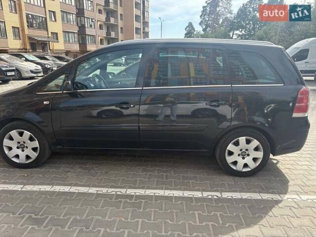 Черный Опель Зафира, объемом двигателя 2.2 л и пробегом 295 тыс. км за 4700 $, фото 9 на Automoto.ua